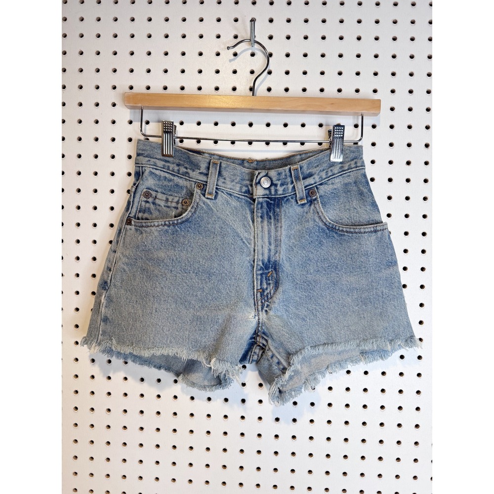 Levis | Vintage Y2K 565 Loose Fit‎ Light Wash Denim Cut Off Shorts
